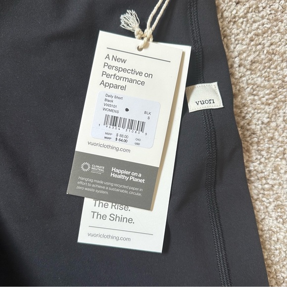 Daily Short - Picture 4 of 4